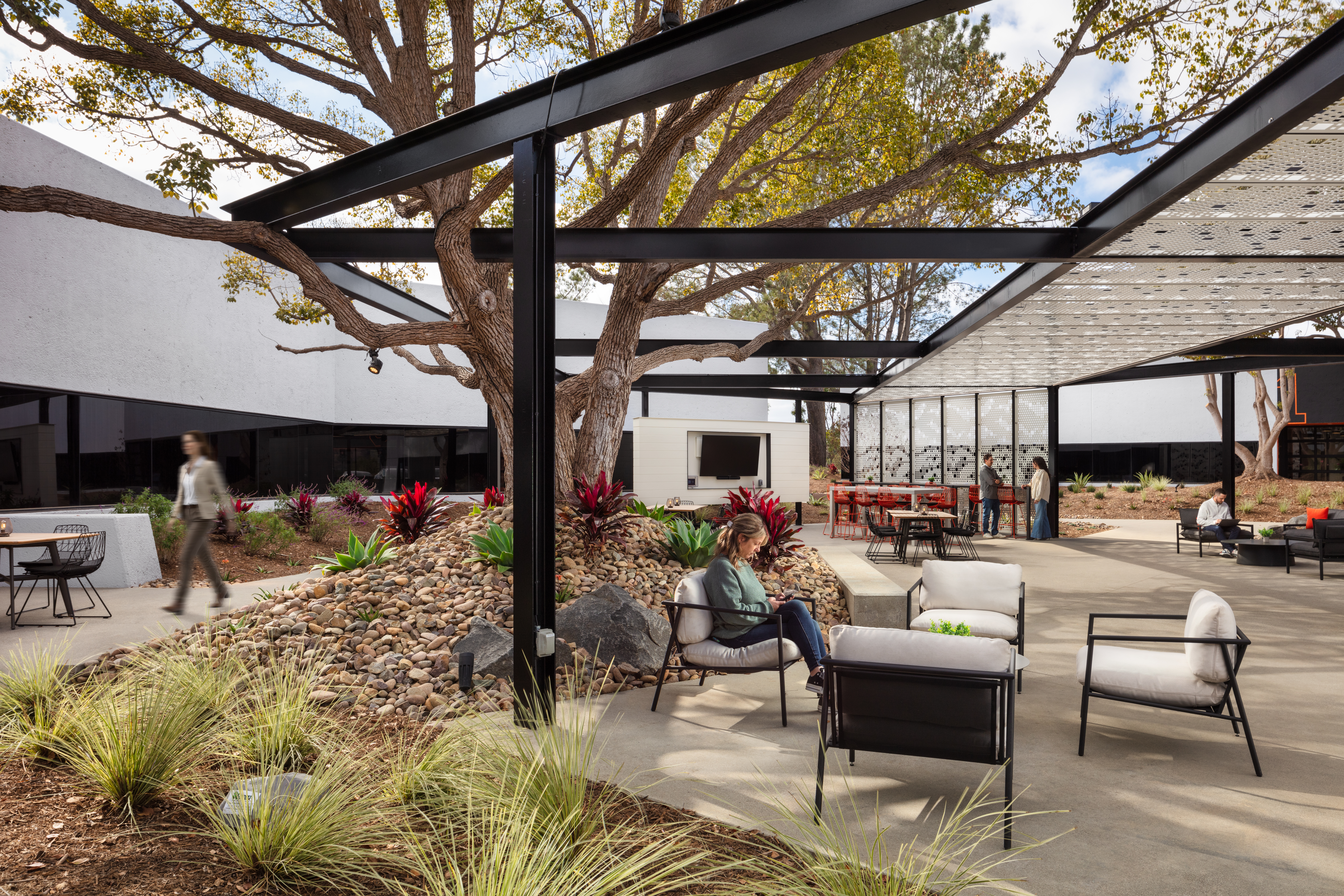 Mesa Labworks | Courtyard